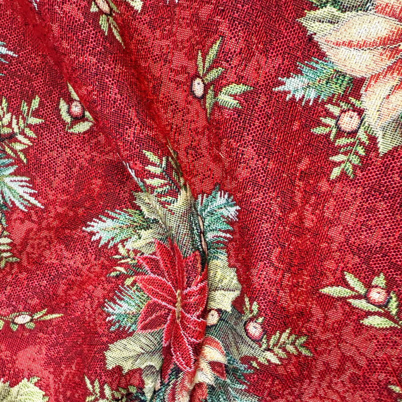 Ervi povlak na polštář Gobelínový - Kouzlo vánočních květin na červeném