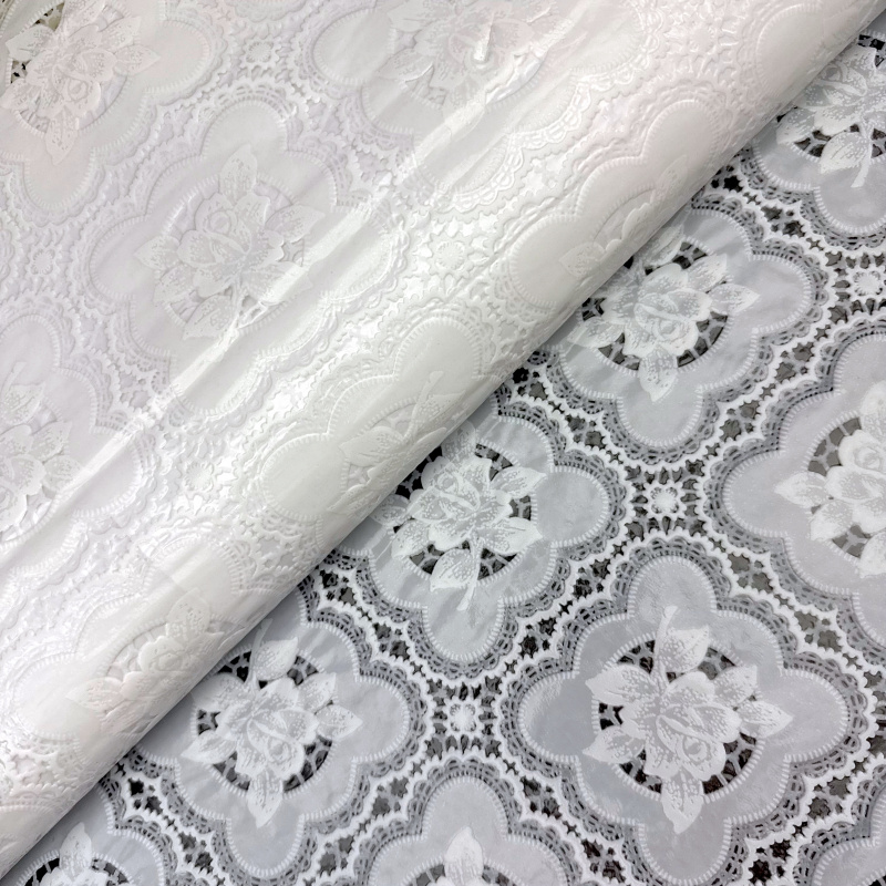 Ubrus PVC krajkový EL-17C, metráž šířka 132cm