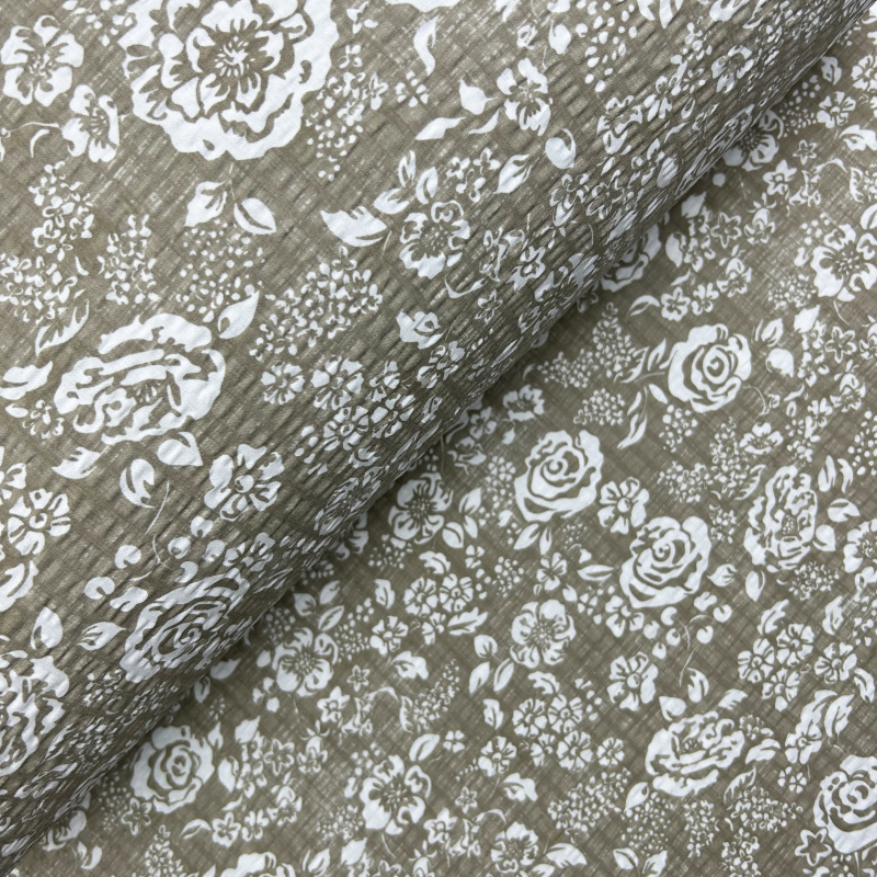 Ervi bavlna - Krep š.240 cm - Květy na hnědém č.26550-1, metráž