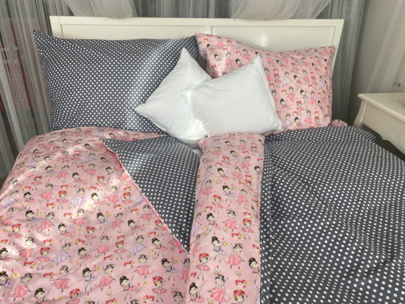 Ervi bavlněné povlečení oboustranné - baleríny na řůžovém/bílé puntíky na šedém