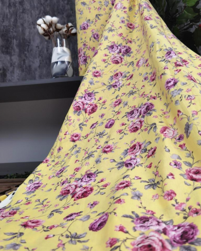 Ervi Bavlněná látka/plátno š.240cm - růžičky na žlutém č.25935-17, metráž