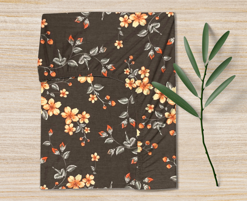 Ervi bavlněné napínací prostěradlo - oránžové květy na hnědém