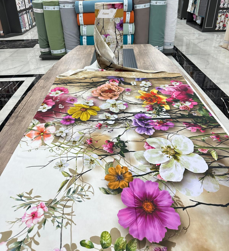 Ervi Saténový závěs DELUXE - Exotické květy