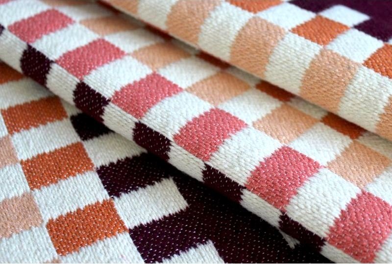 Tkaný koberec Kelim K840C vínový