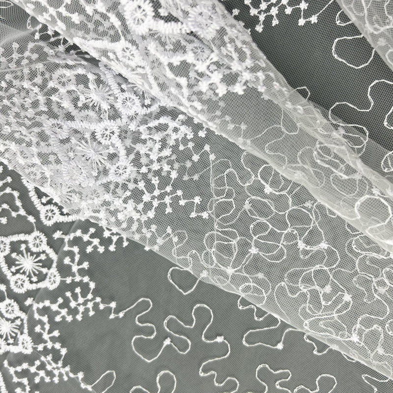 Ervi ﻿žakárová záclona bílá 3130, metráž