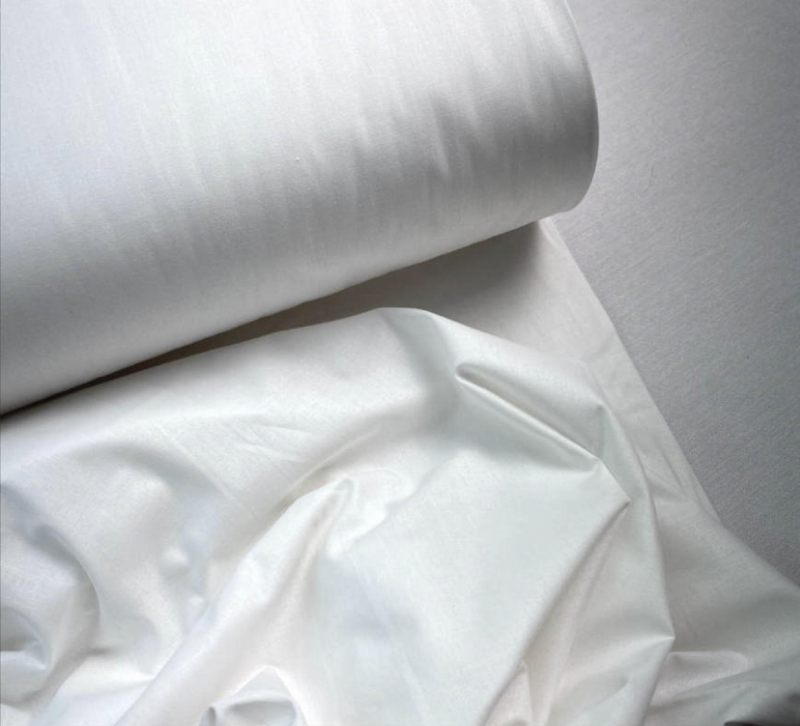 Ervi Bavlněná látka/plátno š.240 cm Jednobarevná bílá č.100, meráž