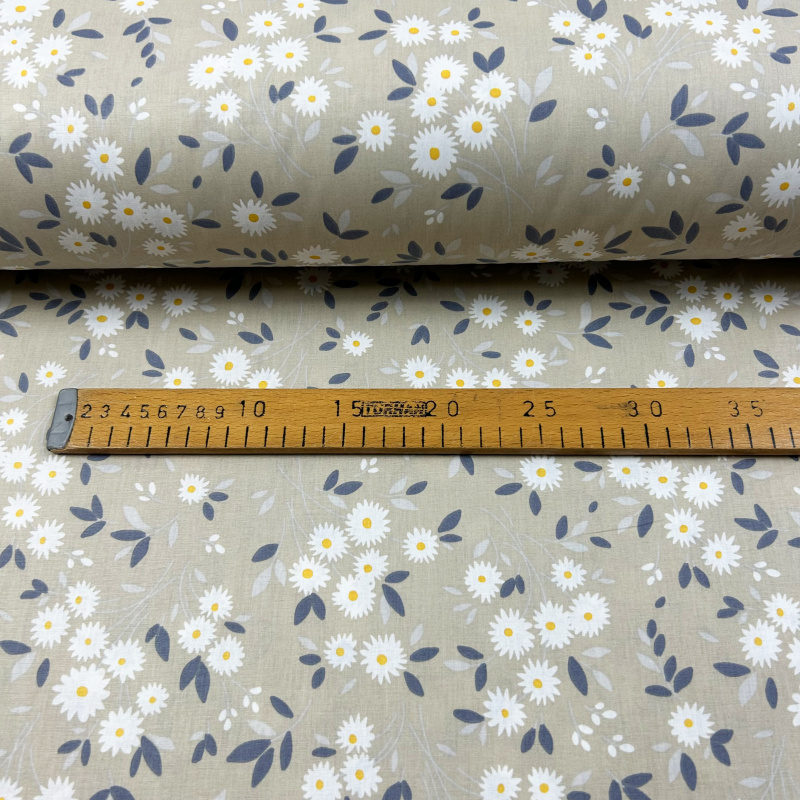 Ervi Bavlněná látka/plátno š.240cm - kytice sedmikrásek na béžovém - 27546-27, metráž