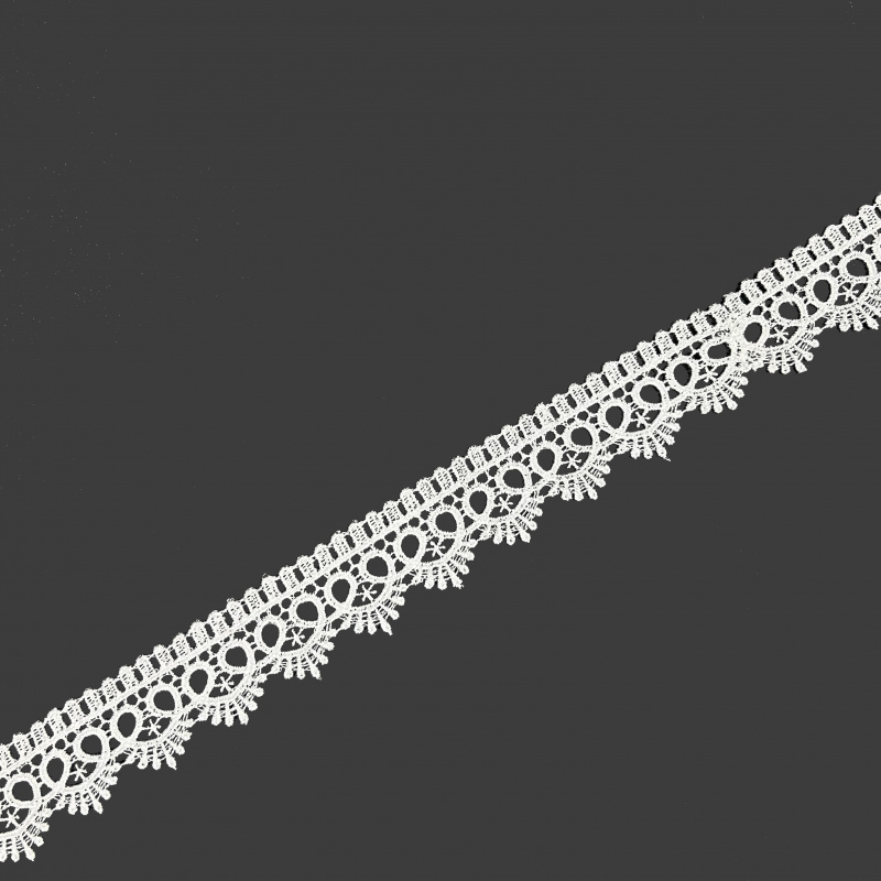 Krajka bíla - 74098 šíře 30 mm , metráž