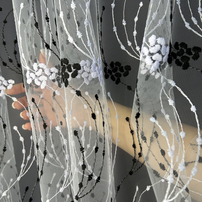 Ervi žakárová Luxusní záclona s výšivkou 7942 - bílá-černá, metráž